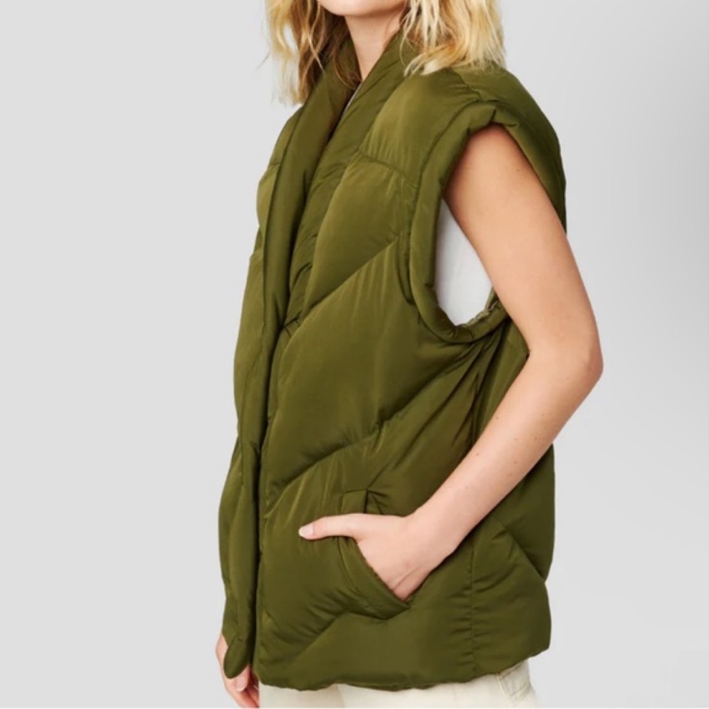 BLANKNYC Matcha Latte quilted nylon puffer vest Green - Picture 3 of 10